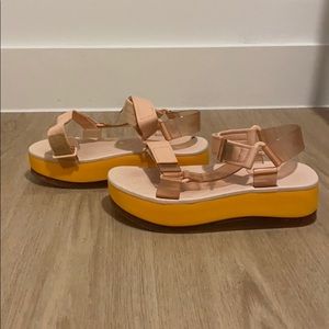 MELISSA RIDER PLATFORM SANDALS - size 10